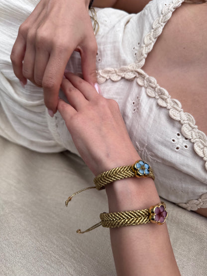 Golden Bloom Macrame Bracelet - Dainty Edition
