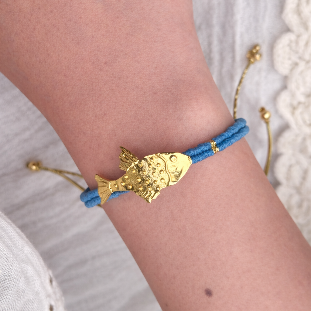 Maris Hand-Knotted Macramé Fish Bracelet