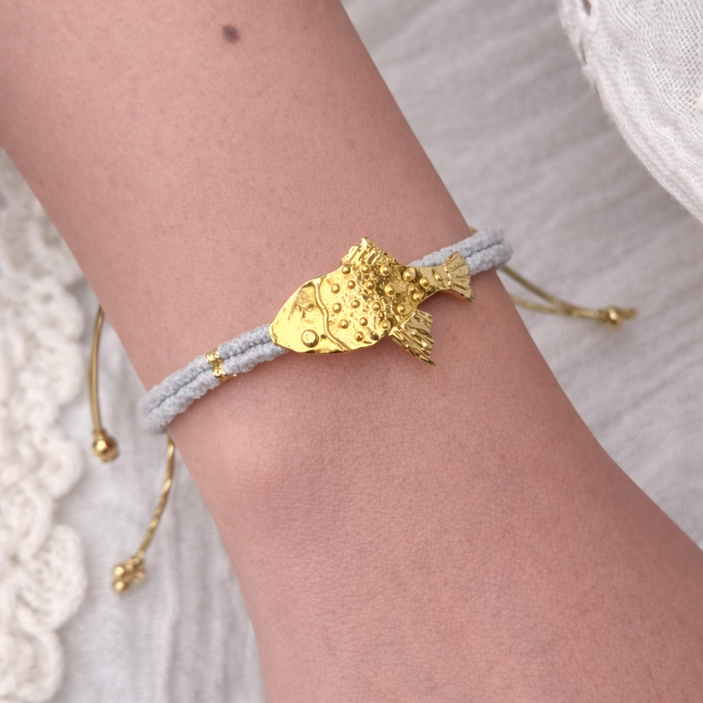 Maris Hand-Knotted Macramé Fish Bracelet