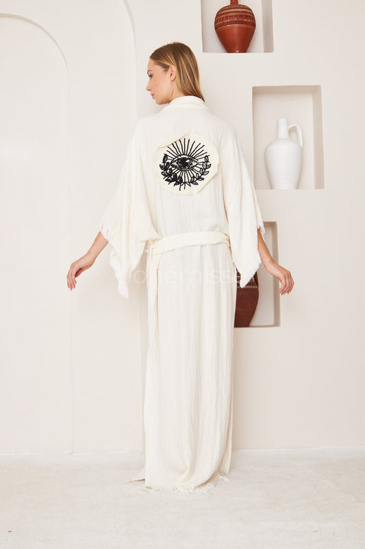 Soft Silhouette Kimono in White - bohémisse"